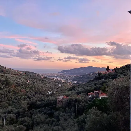 Charmantes Casa Uliveto Mit Terrasse Und Garten Vakantiehuis Diano San Pietro