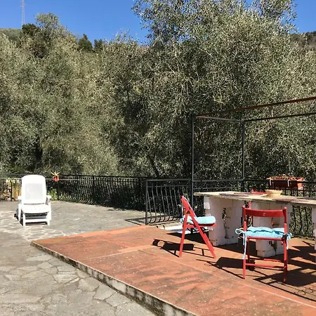 Charmantes Casa Uliveto Mit Terrasse Und Garten
